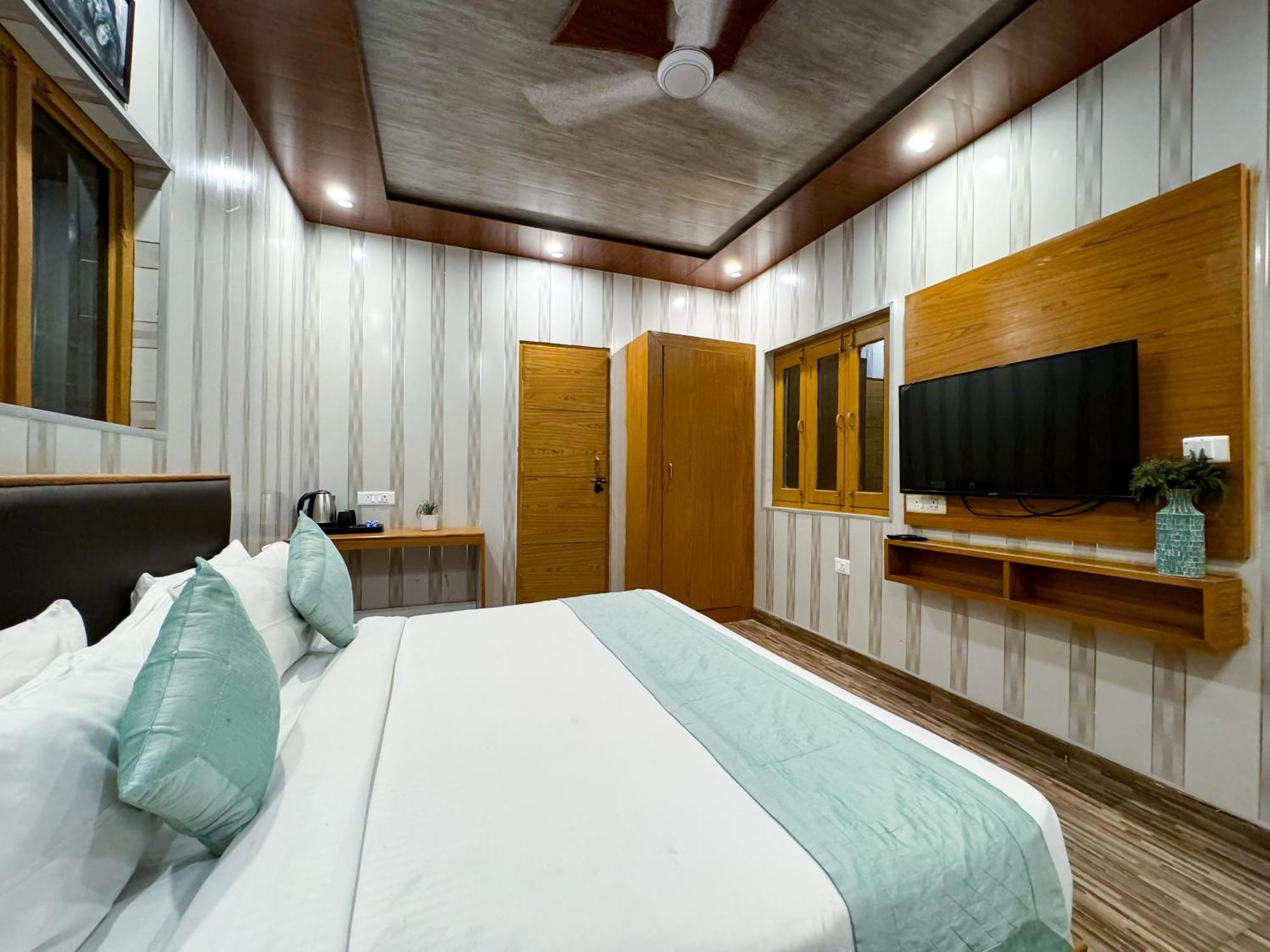 The White Oak Corbett Spa & Resort Rāmnagar Exterior foto