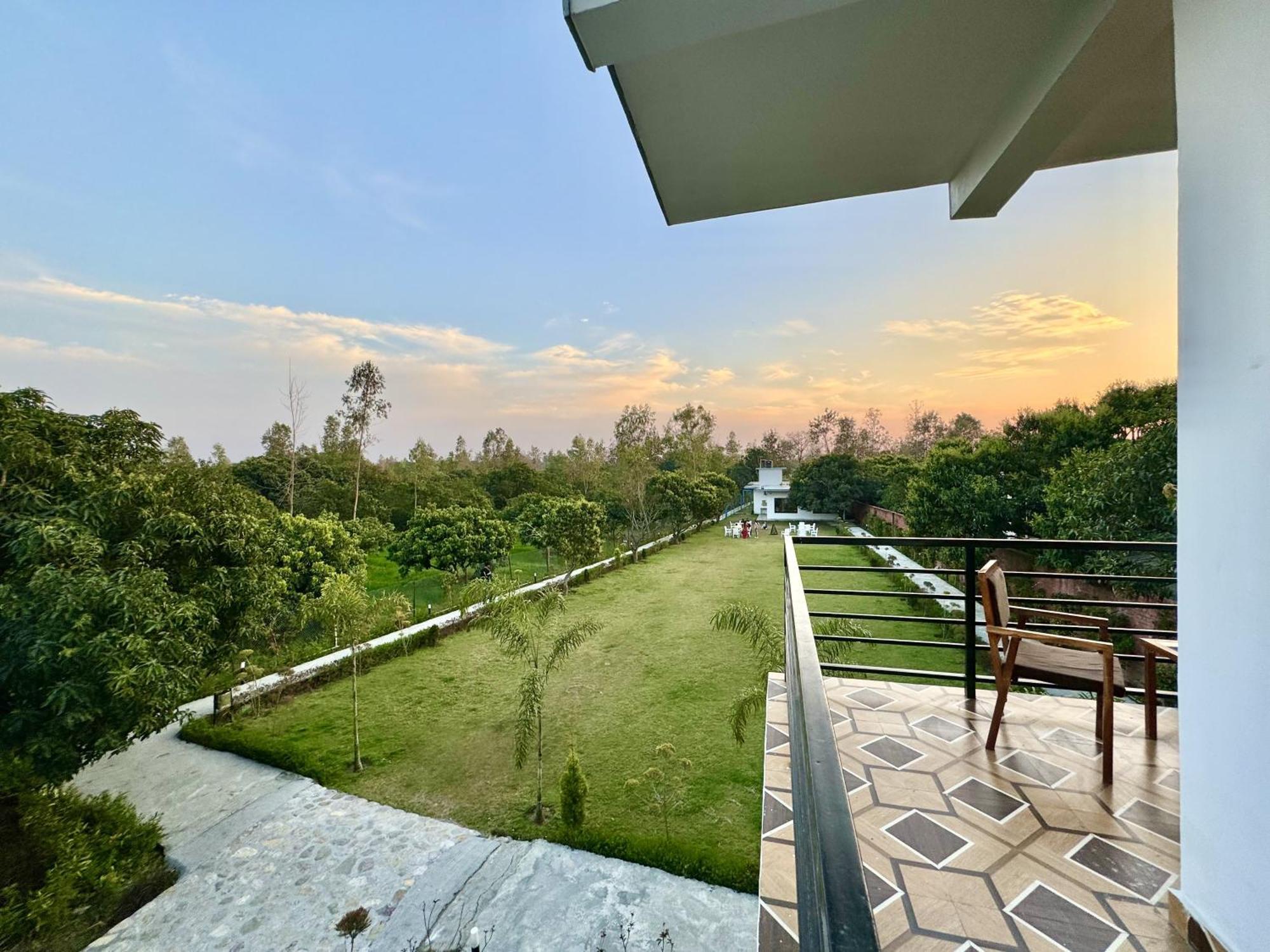 The White Oak Corbett Spa & Resort Rāmnagar Exterior foto