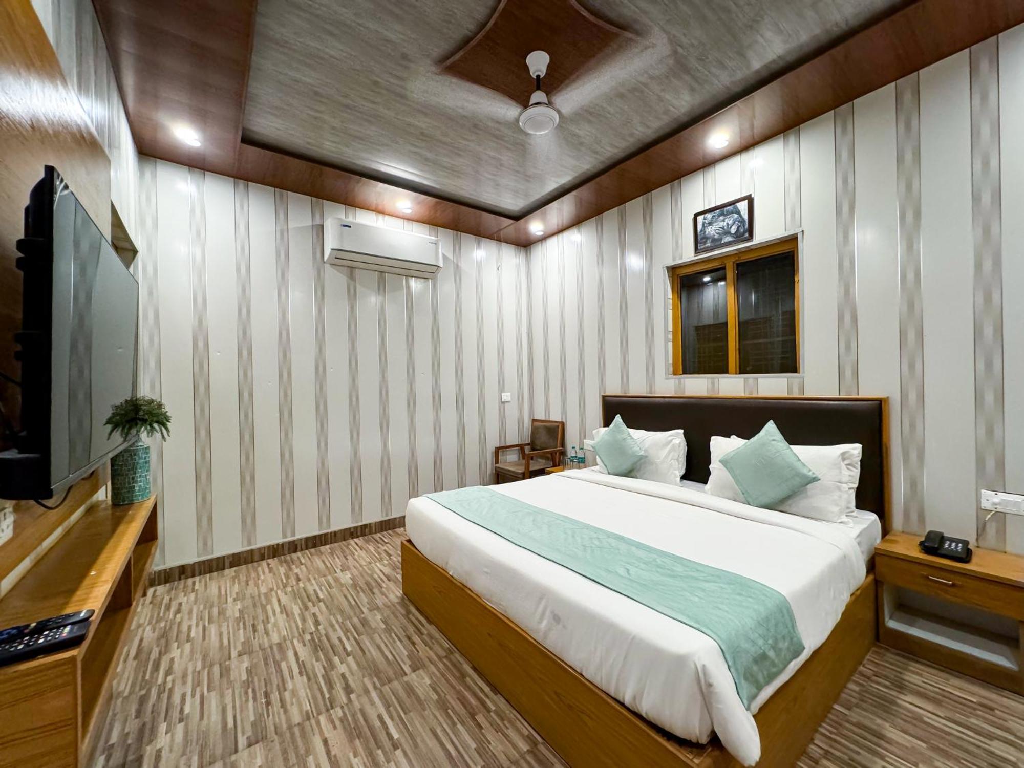 The White Oak Corbett Spa & Resort Rāmnagar Exterior foto