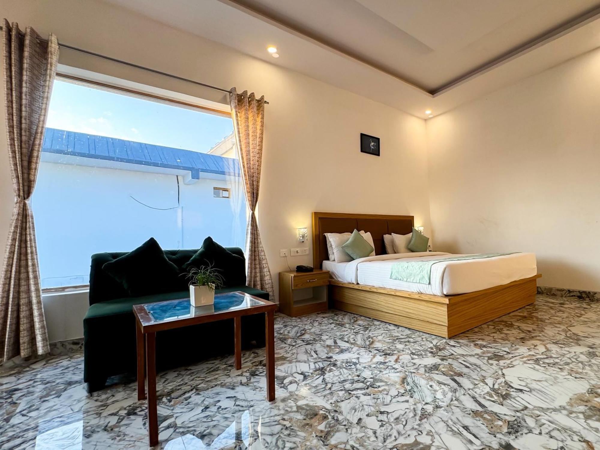 The White Oak Corbett Spa & Resort Rāmnagar Exterior foto